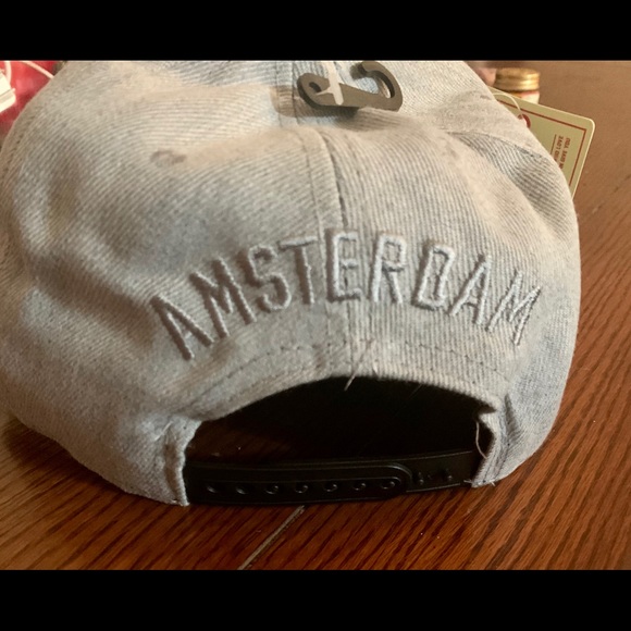 Snapback Cap - Picture 3 of 4